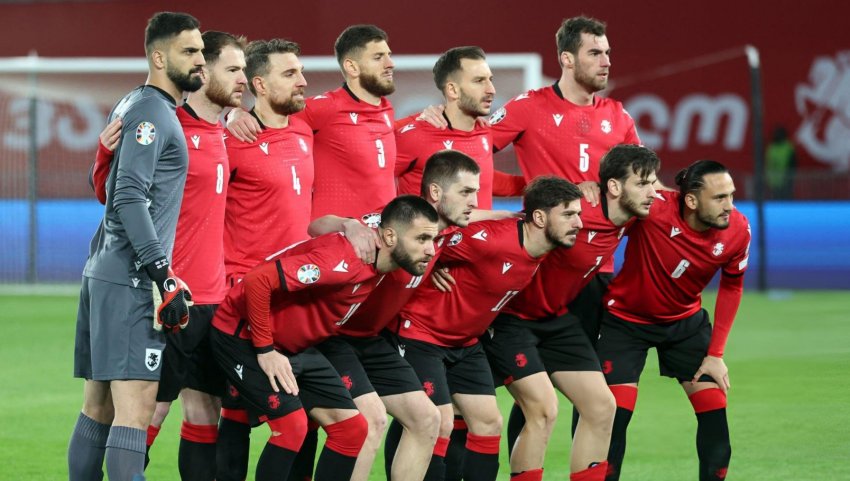 პირველი ტაიმი დასრულდა - რა შეფასებები მიიღეს ფეხბურთელებმა