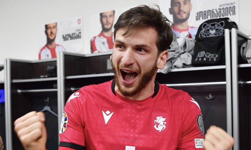 3-ჯერ მეტი ხელფასი და ბონუსები - კვარაცხელიას ახალი კონტრაქტის დეტალები ცნობილია