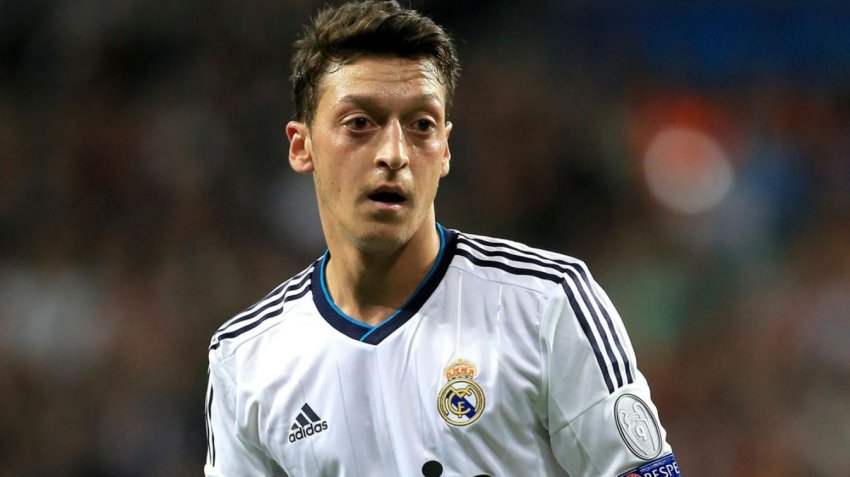 მესუთ იოზილი: "ვფიქრობ, "ელ კლასიკოს" ფავორიტი ეს გუნდია"