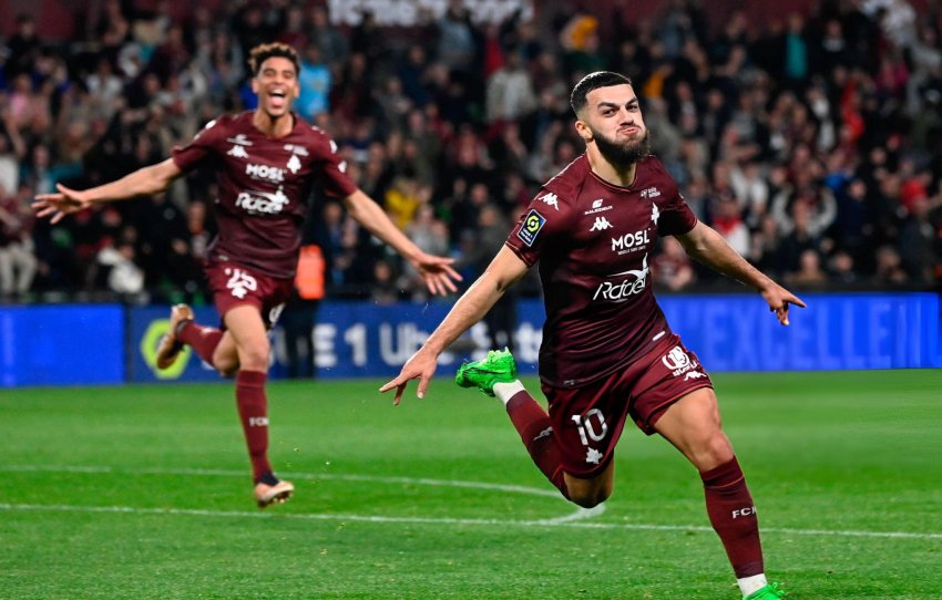 "საქართველოში ბევრ გიორგის უმეფია? მიქაუტაძე მათ შორისაა და...", - რას წერენ მეცის ფანები ქართველის საოცარ მატჩზე