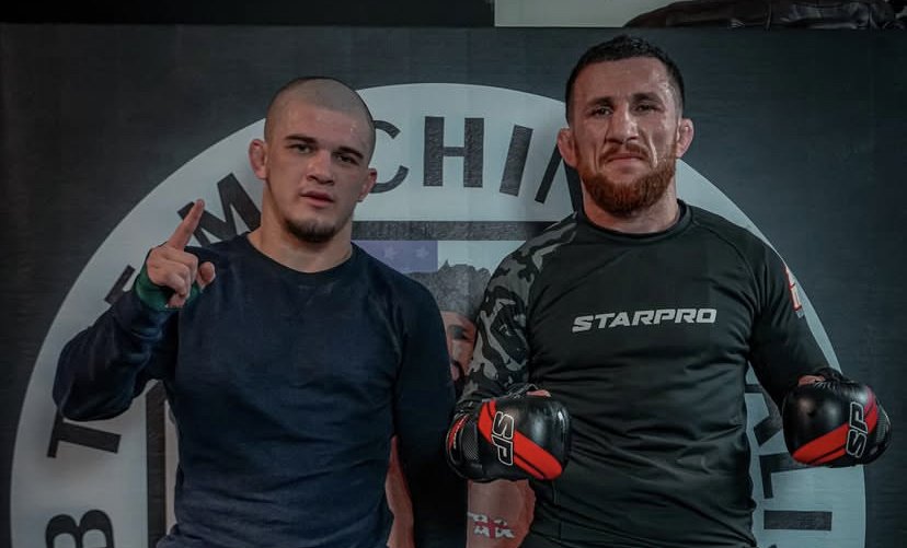 თავიდან მერაბს აქებდა, შემდეგ კი უღალატა - რას წერდა ამაჩოვი დვალიშვილზე