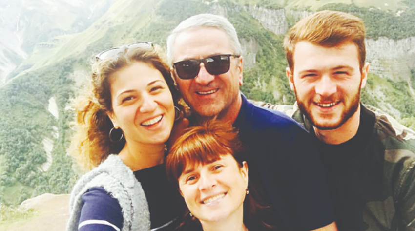 "ბუდუ ჩვენს ოჯახში სულ მეკვლედ დადიოდა ხოლმე" - რას იხსენებს ფეხბურთელის დედა