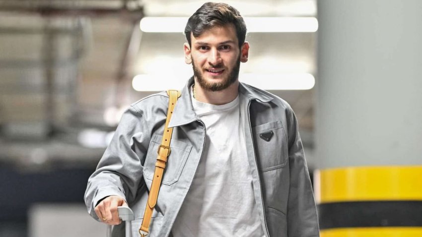 ჩვენს ვარსკვლავს, როგორც შეეფერება! - რა ღირს ხვიჩა კვარაცხელიას ტანსაცმელი, რომლითაც ნაკრების შეკრებაზე გამოცხადდა