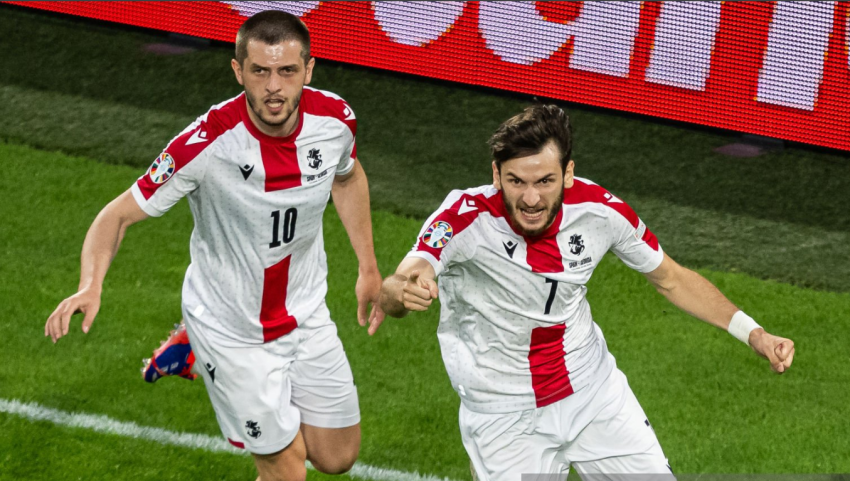 ხვიჩას საინტერესო კომენტარი - რას წერს კვარაცხელია ჩაკვეტაძეზე სოციალურ ქსელში