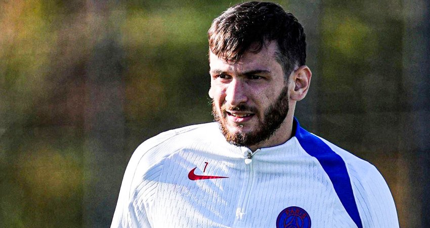 VIDEO: კვარამ თავი განსხვავებულ პოზიციაზე მოსინჯა - რა მოხდა პარი სენ-ჟერმენის ვარჯიშზე