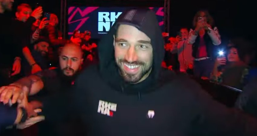 VIDEO: დიდი შემართებით! - მერაბ შარიქაძე სადებიუტო ბრძოლისთვის მზადაა