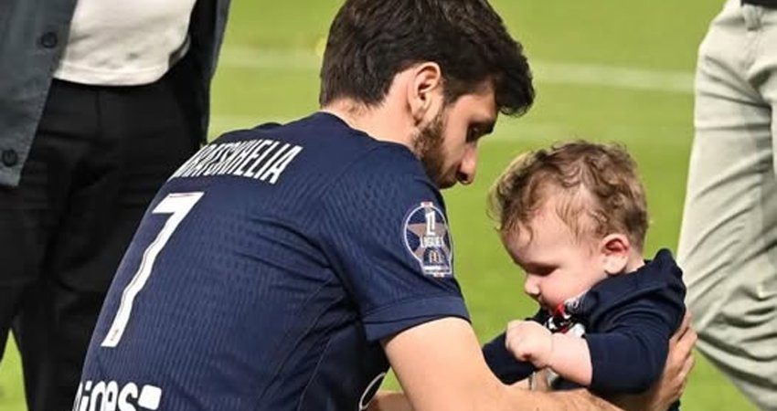 VIDEO: "მამი, გოოოლ, მამი..." - როგორ გულშემატკივრობს დამიანე კვარაცხელია ხვიჩას