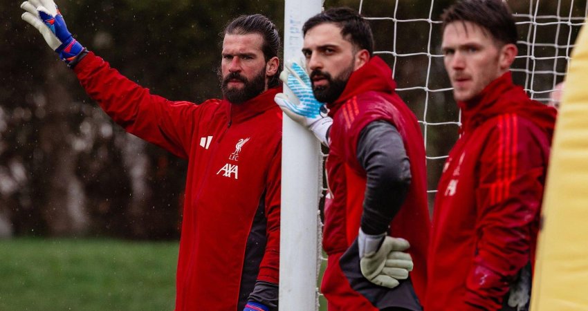 "ბოლო ცნობების მიხედვით, ქართველი ფეხბურთელი სკამზე ყოფნით უკმაყოფილოა" - რას წერენ მამარდაშვილზე ინგლისურ პრესაში