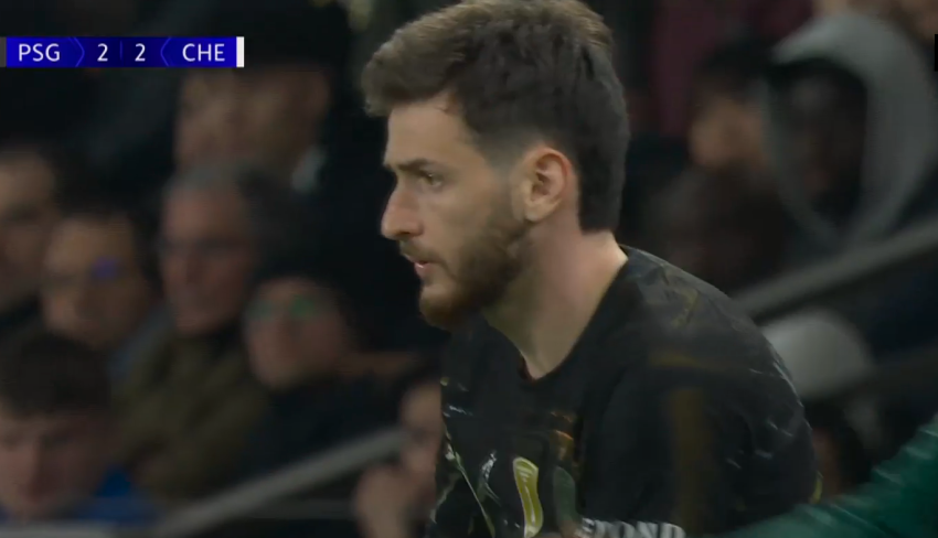 VIDEO: საოცარი ოვაციები - რა მოხდა სტადიონზე, როცა ხვიჩა კვარაცხელია მოედანზე შევიდა